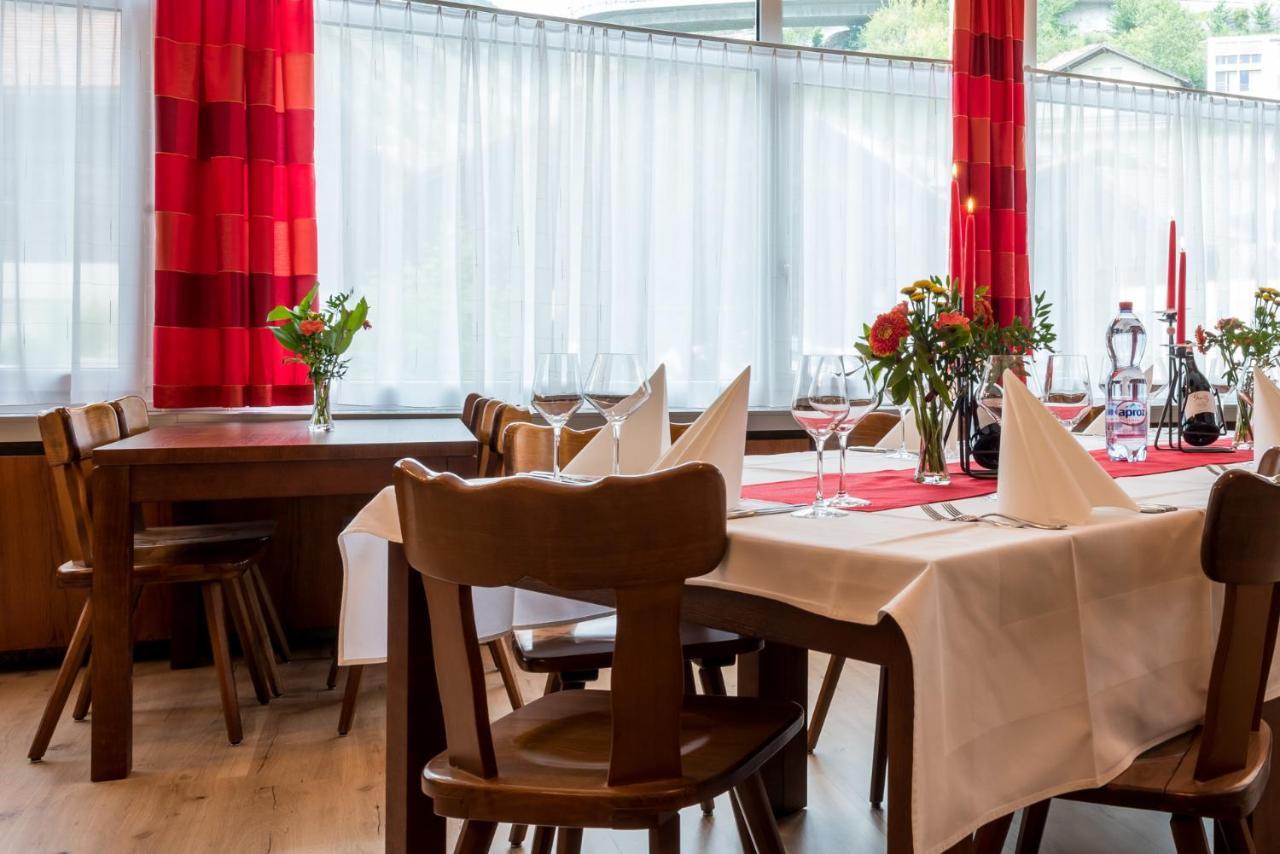 Hotel Du Pont Gampel-Bratsch Экстерьер фото